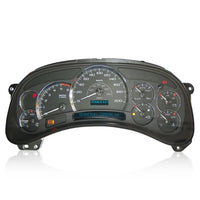 Autominstrumentenanzeige mit mehreren Anzeigen im Chevrolet Suburban GMT800 Tacho